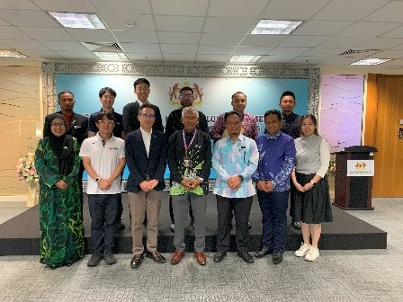 2025ASEAN・集合写真2